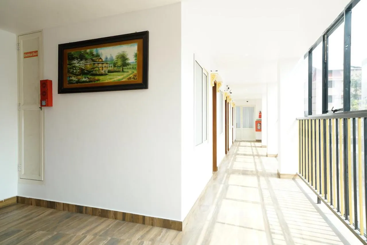 Hotel Signature Cochin Kochi 3*,