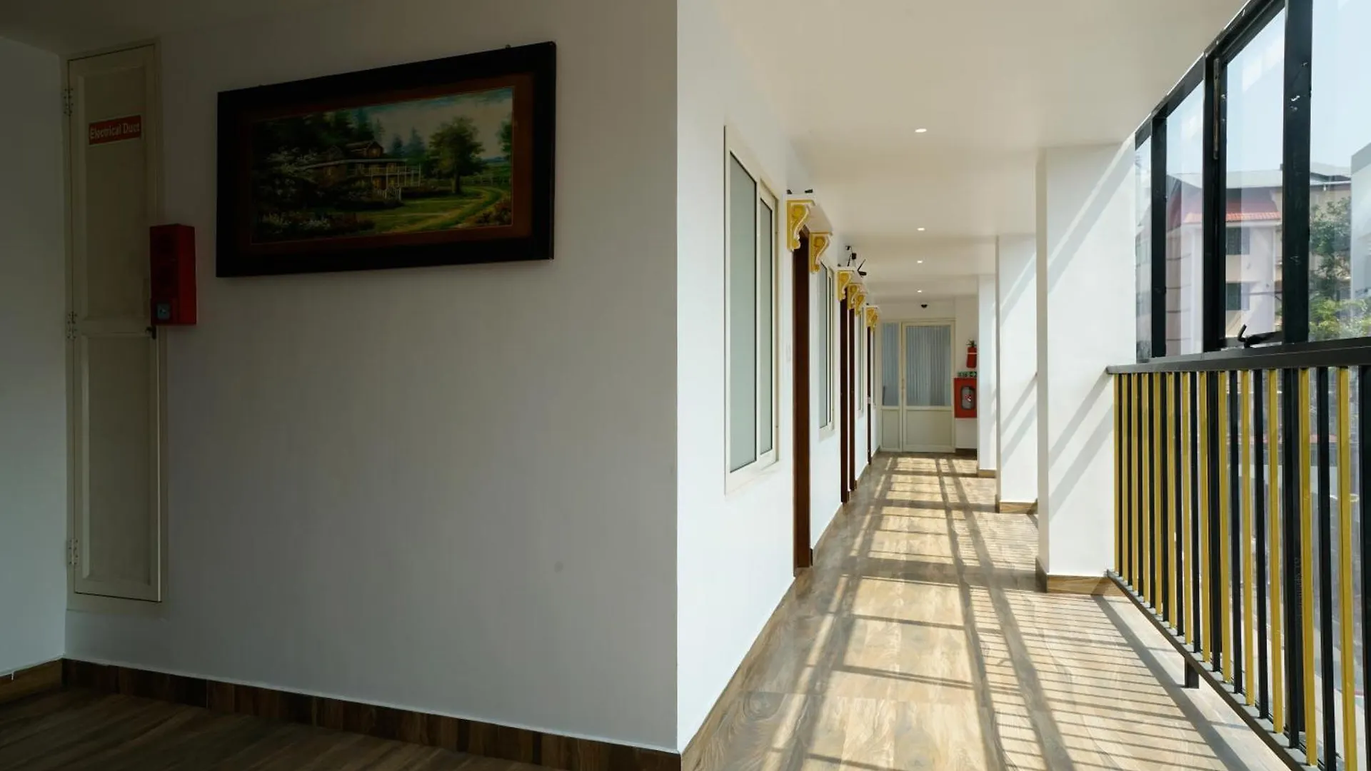 Hotel Signature Cochin Kochi 3*,